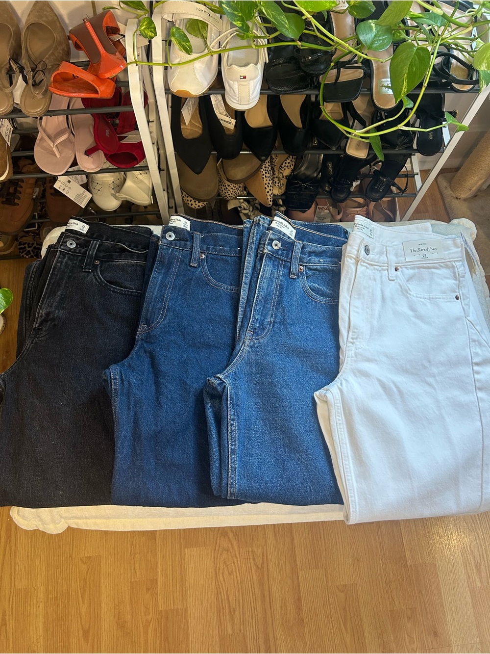 Abercrombie & Fitch Barrel Jean Bundle (Black,Deep & Medium Blue,White) - Bundle